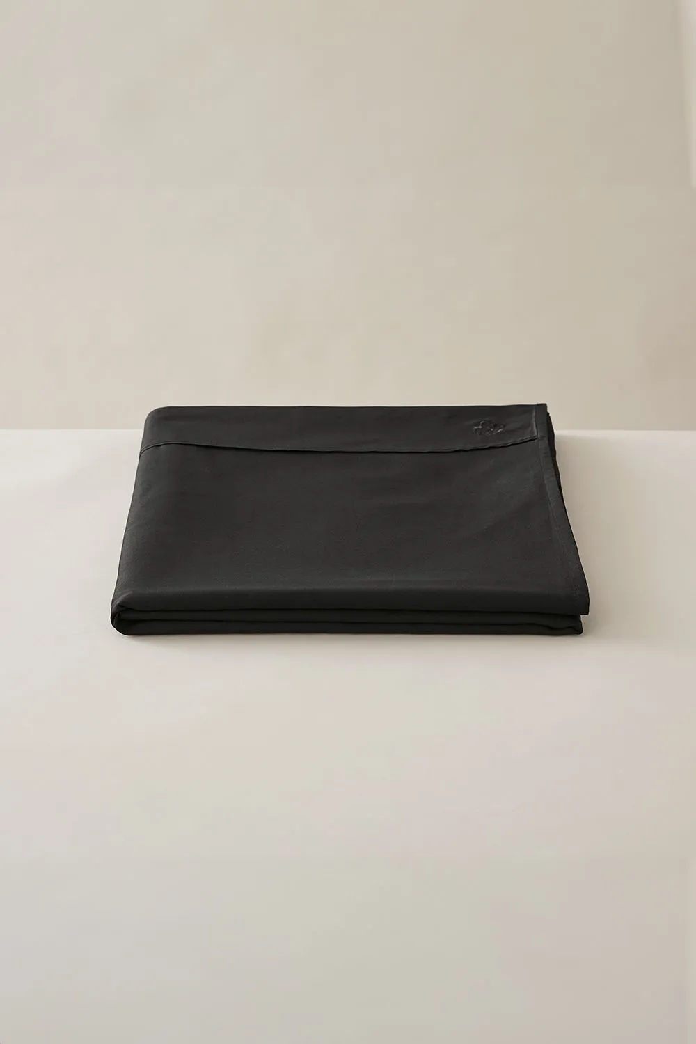 Ted Baker 'TB Plain Dye' Cotton Sateen Flat Sheet in Black 1