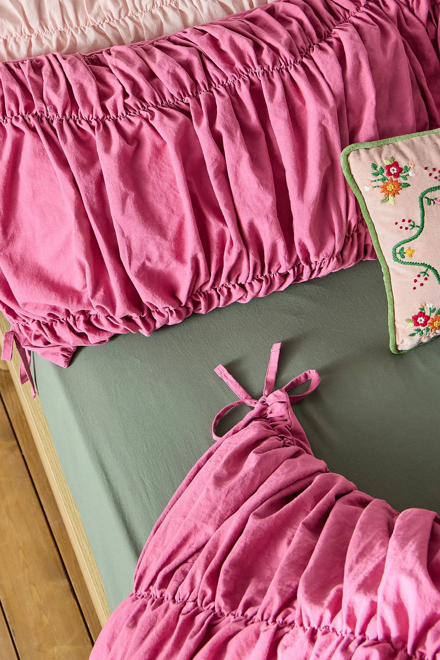 Cinched Duvet Set - Berry 3