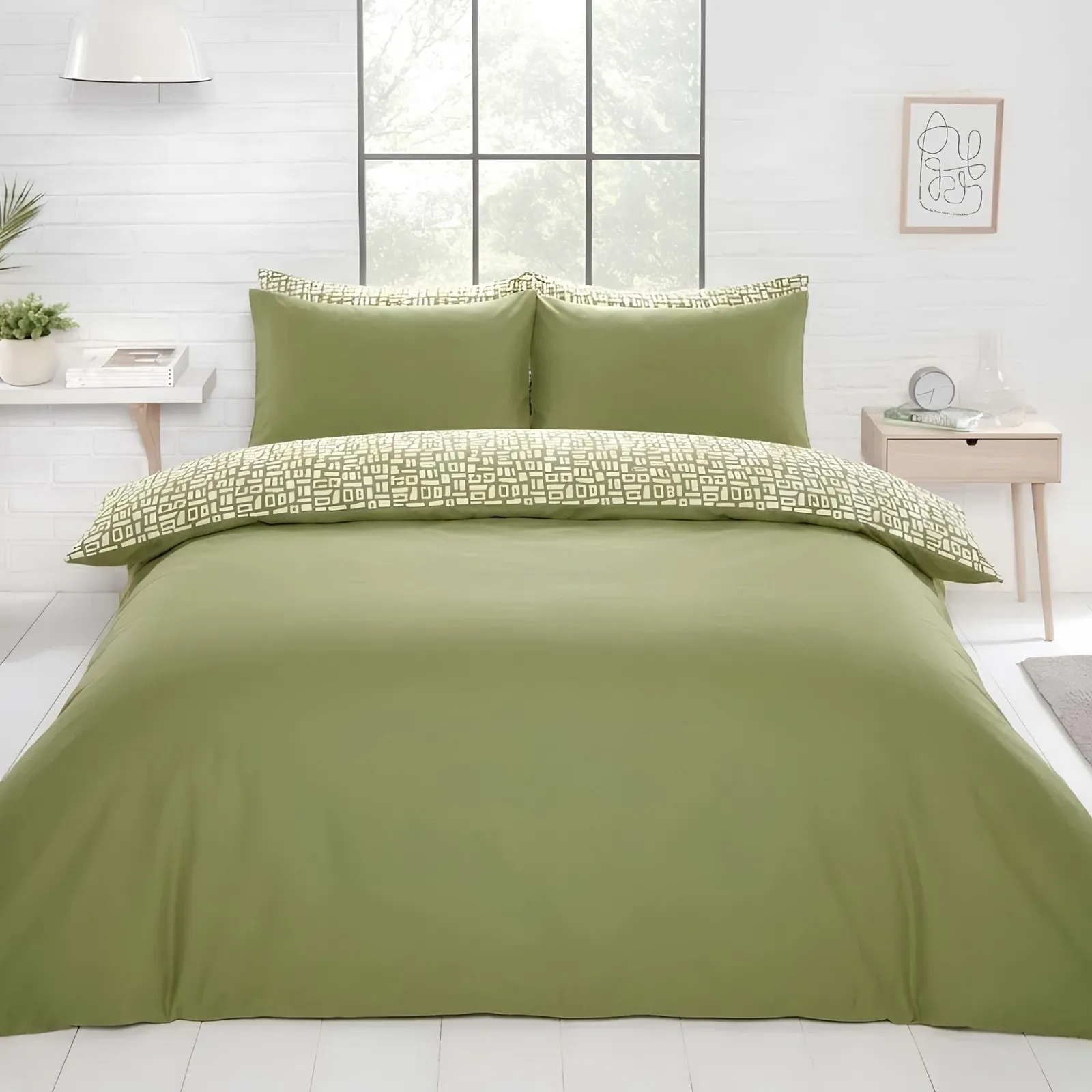 Rapport Home Pebbles Microfibre Reversible Duvet Cover Set with Pillowcase in Green 3