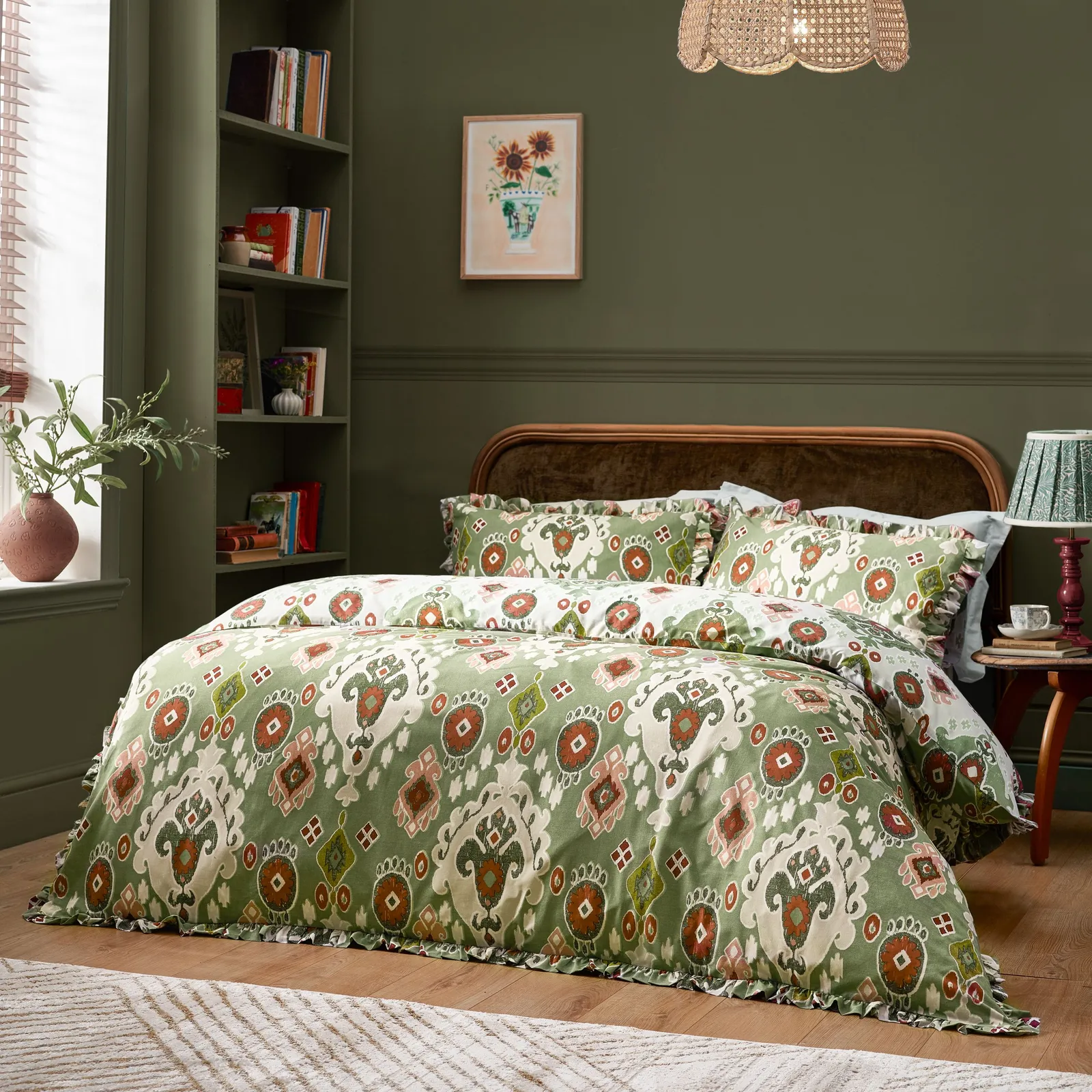 Paoletti Dawson Ikat Reversible Duvet Set in Green 4