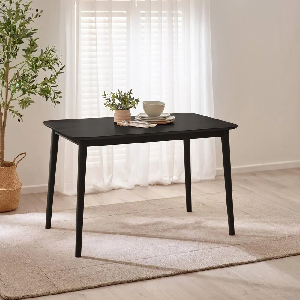 FurnitureboxUK Lynton Rectangular Black Solid Wood 4 Seater Dining Table