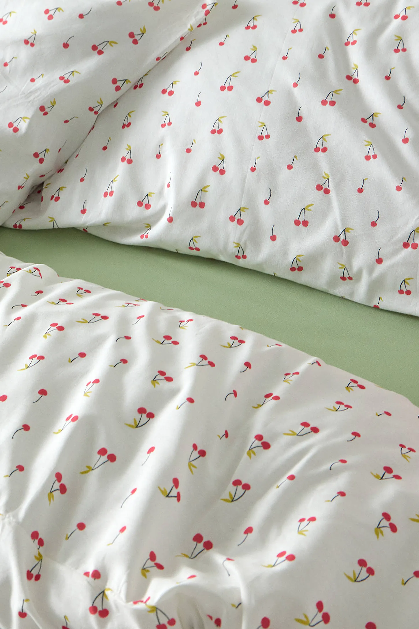 Cherries Duvet Set - White 3