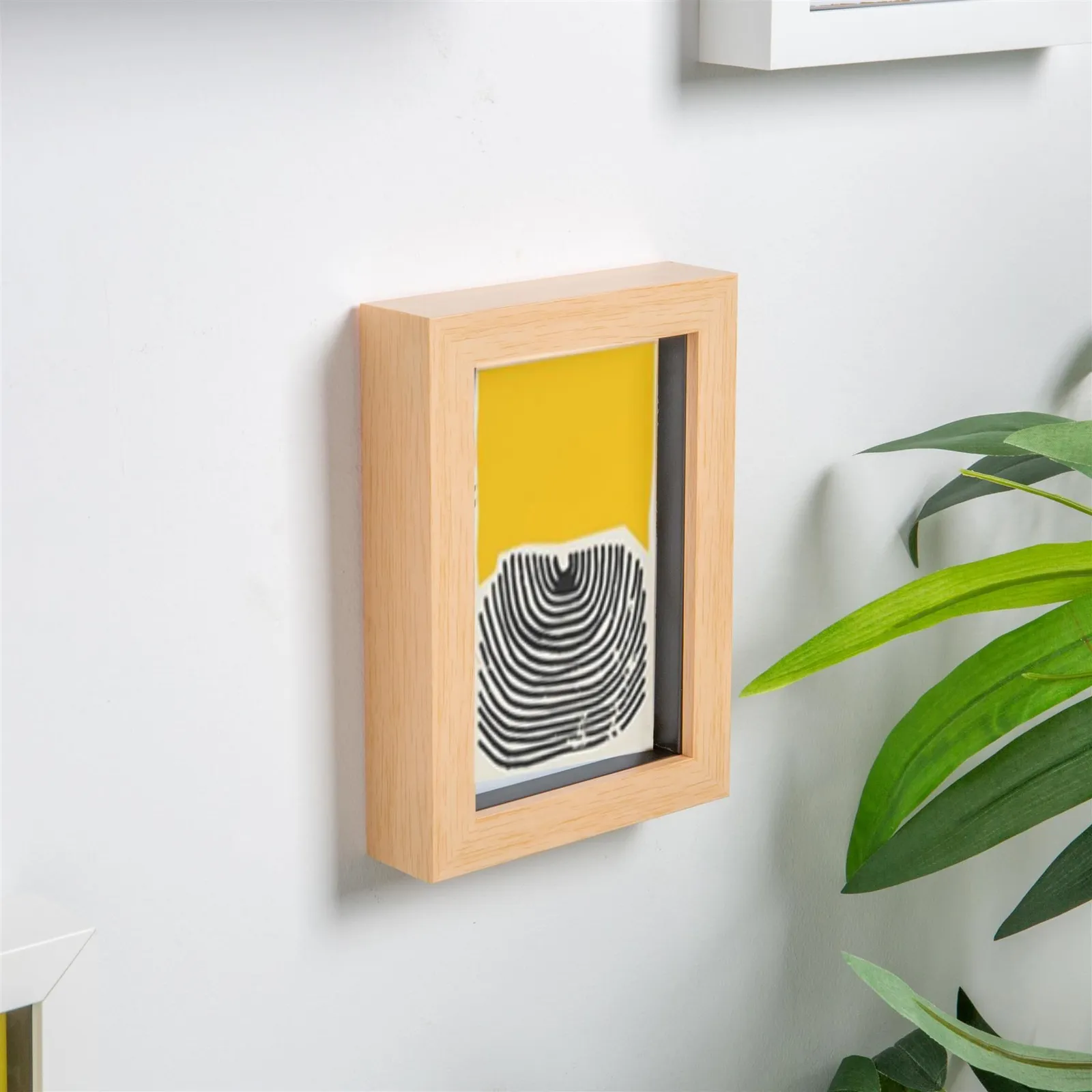 Nicola Spring 3D Box Photo Frame - 4 x 6" in Light Brown 6