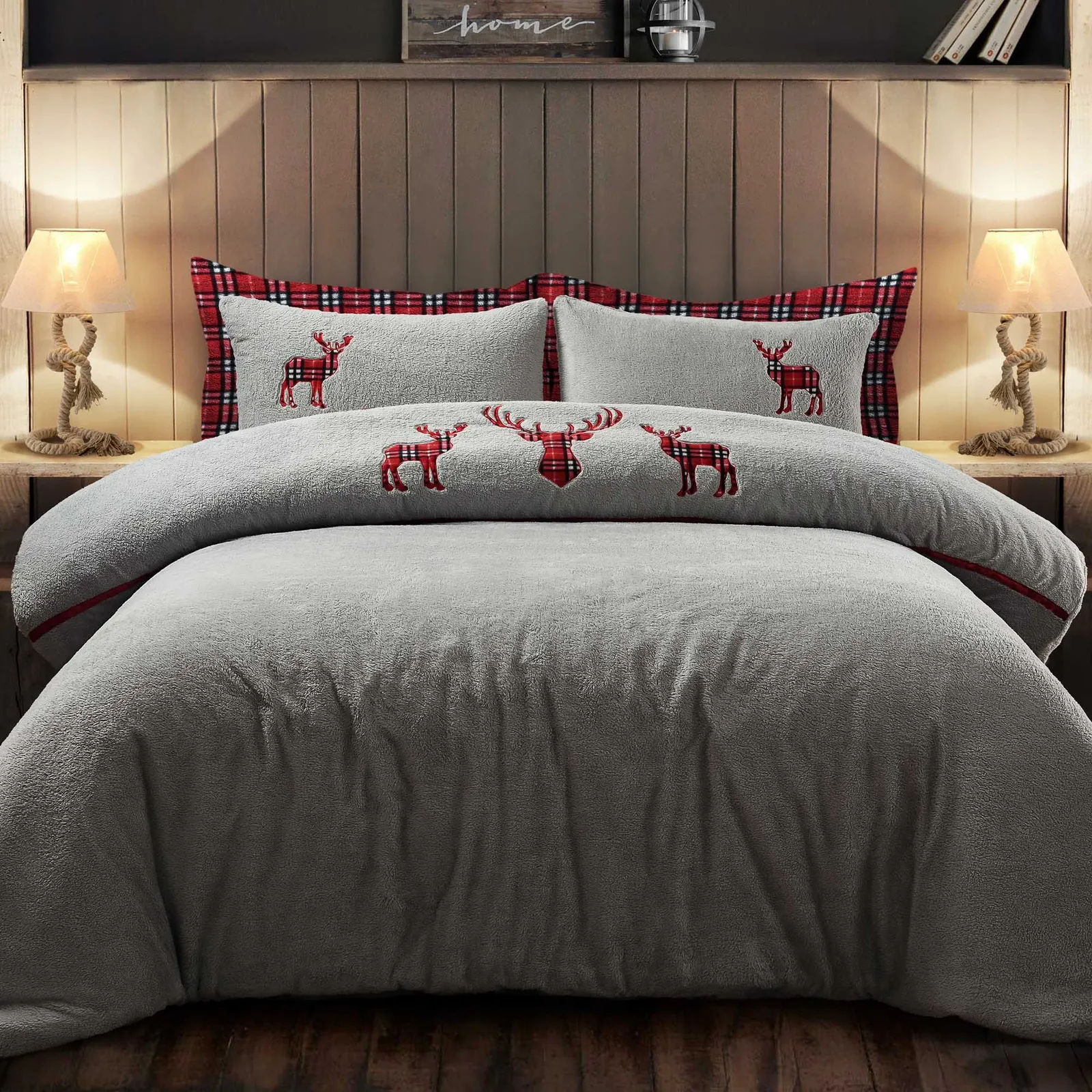 Velosso Standing Stag Teddy Warm & Cosy Duvet Cover & Pillowcase Set in Silver