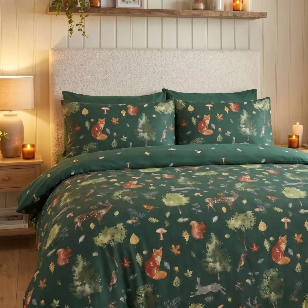 Rapport Home Autumn Christmas Microfibre Reversible Duvet Cover Set With Pillowcase in Green 2