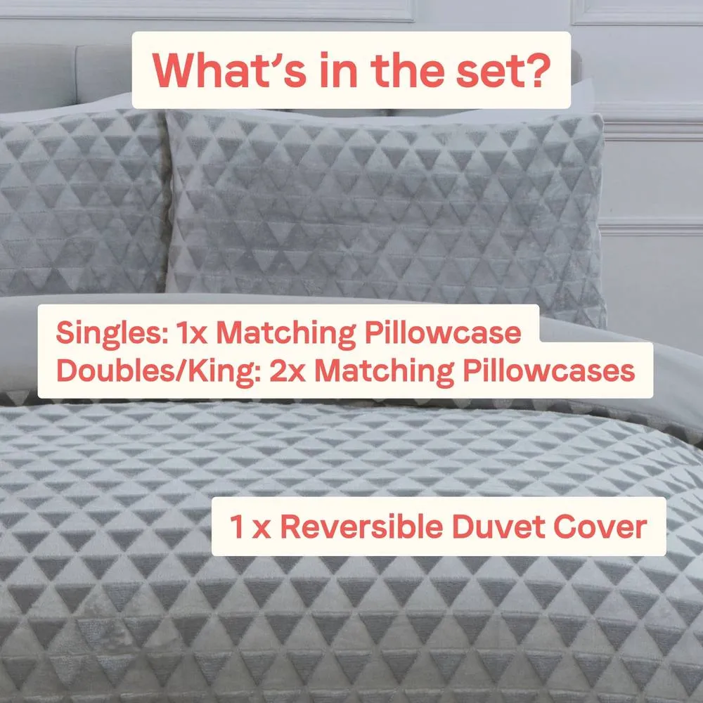Rapport Home Diamond Cut Teddy Polyester Fleece Duvet Cover Set with Pillowcase in Silver 4