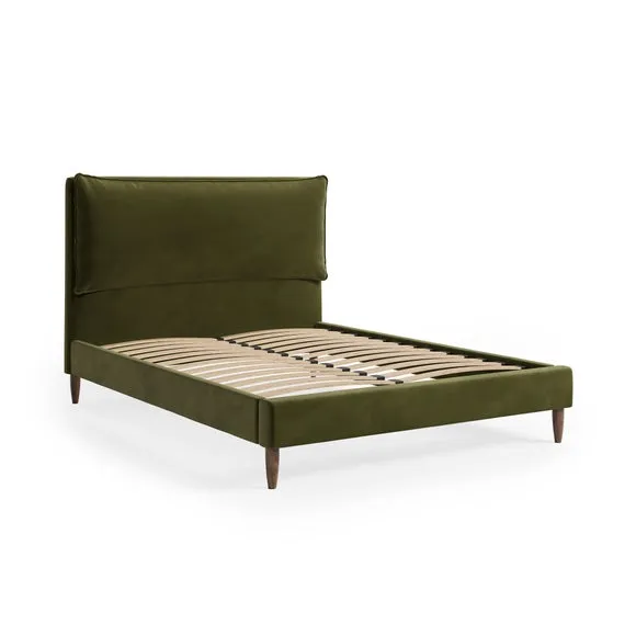 Skylar Velvet Bed 6