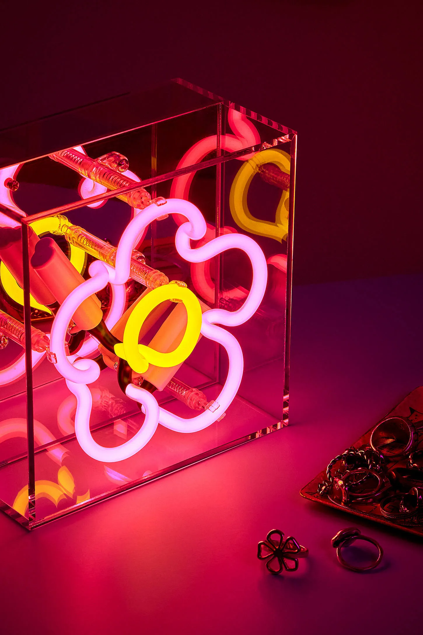 Neon Daisy Mini Glass Light Box - Pink 2