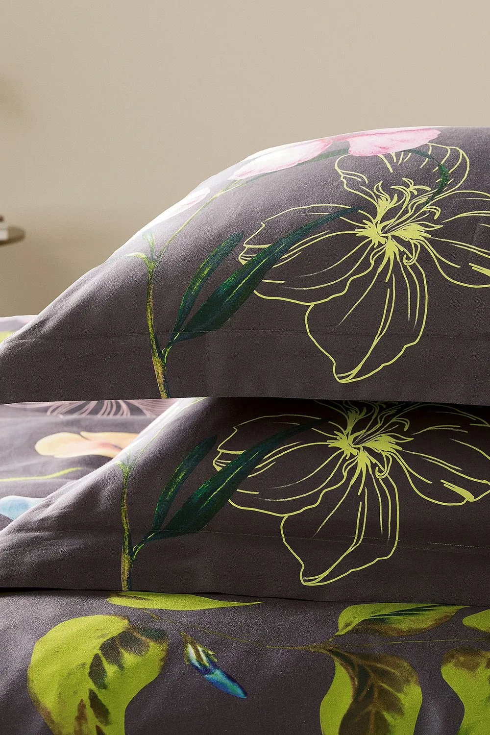 Ted Baker 'New Hampton' Cotton Duvet Cover Set in Charcoal 5
