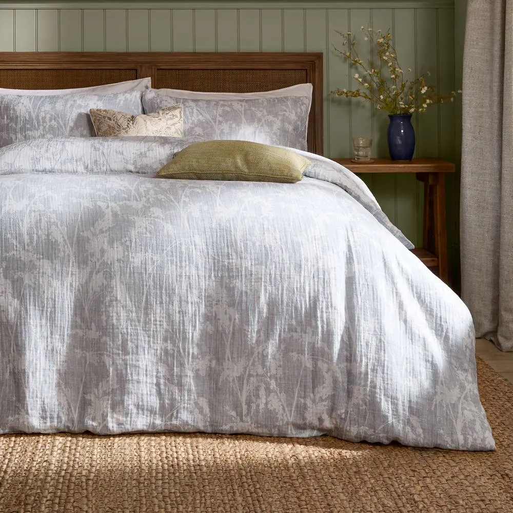 Voyage Maison Braeflower Reversible 100% Cotton Duvet Cover Set in Pale Blue 3
