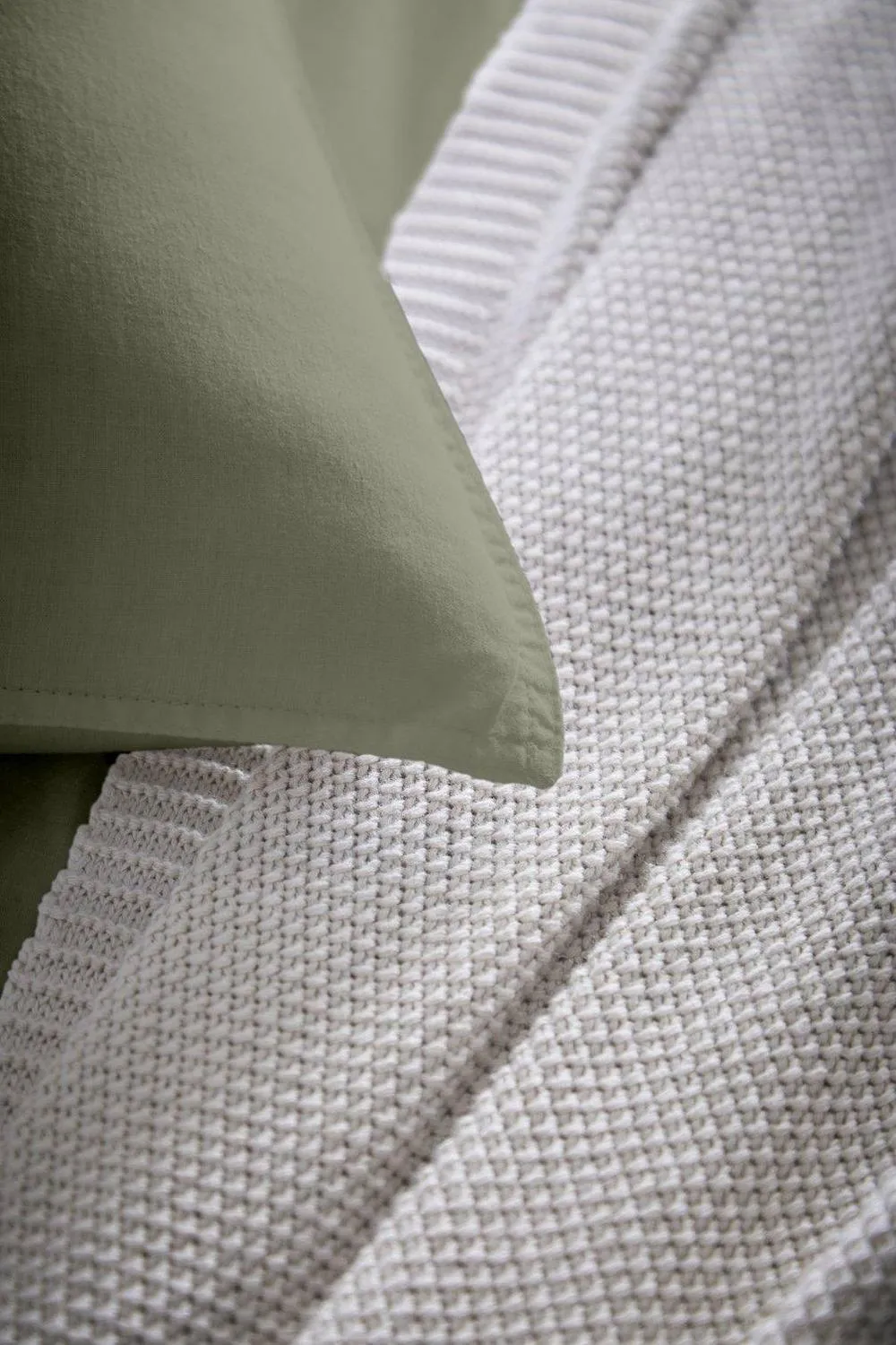 Appletree 'Cassia' 100% Natural Cotton Duvet Cover Set in Khaki 3