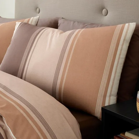 Betley Duvet Cover and Pillowcase Set 2