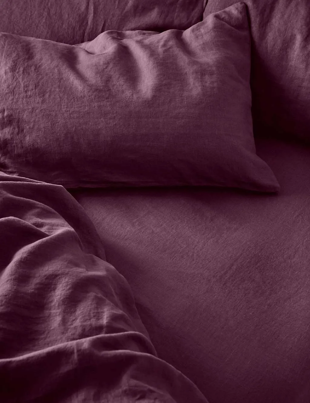 Piglet In Bed Pure Linen Fitted Sheet Purple