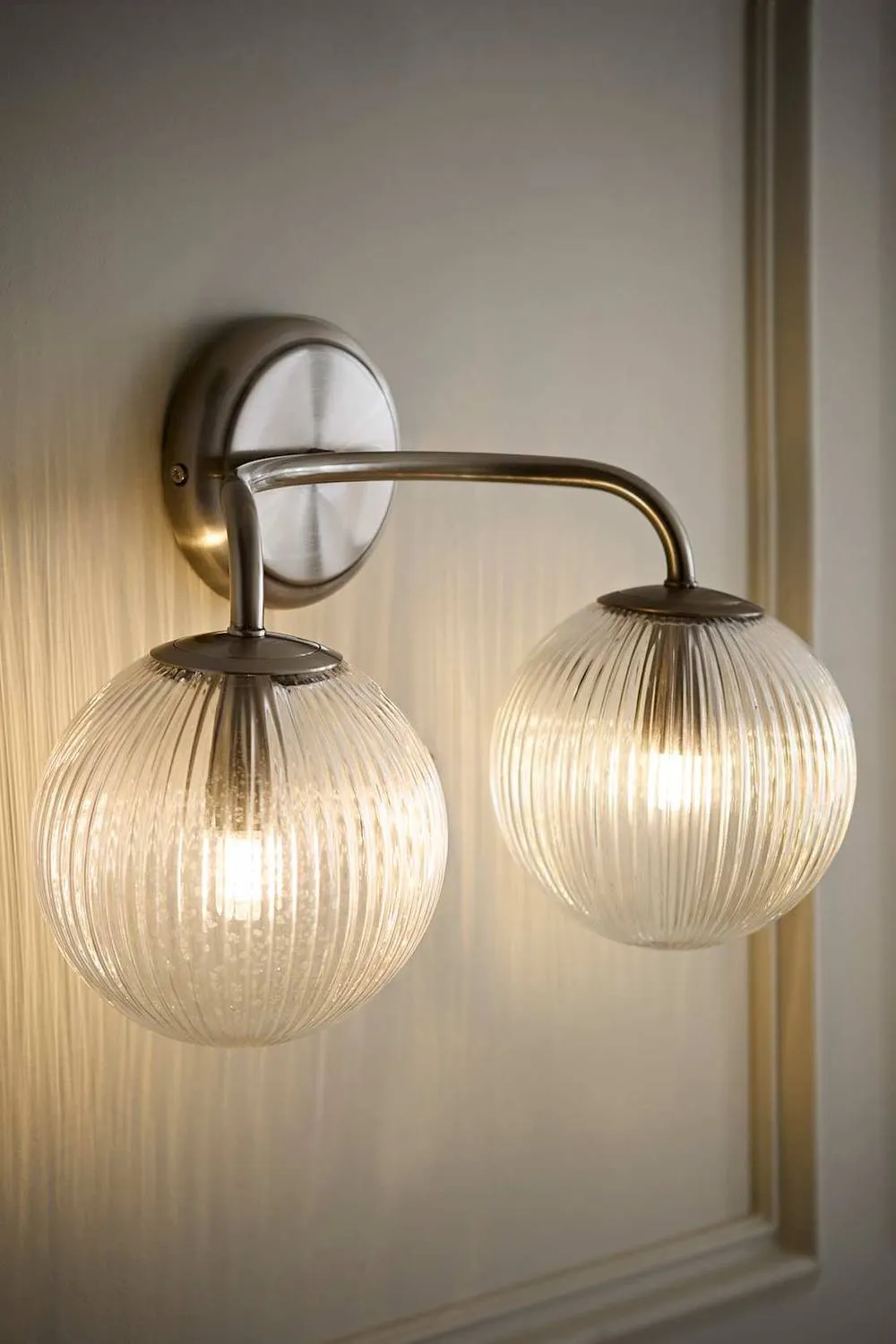 ValueLights Kempton Ribbed Glass Globe Shade 2 Arm Wall Light in Silver