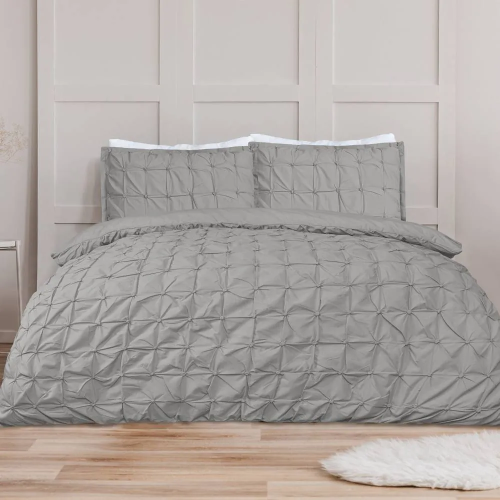 Smart Living Luxury Super Soft Stylish Rouched Pleat Duvet Cover with Pillowcases in Light Grey