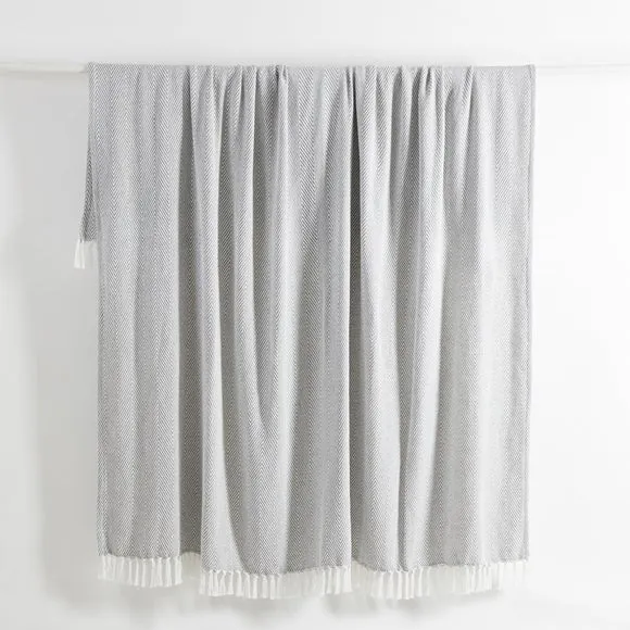 Jenson Herringbone Throw Blanket 2