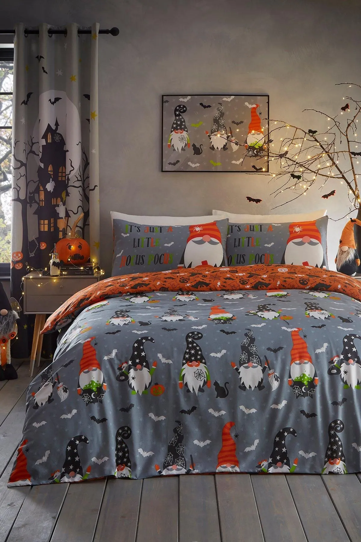 Bedlam 'Scary Gonks' Glow in the Dark Halloween Duvet Cover Set in Grey