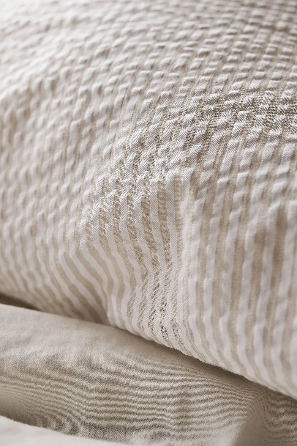 CHRISTY Seersucker Cotton Stripe Oxford Duvet Cover Set in Beige 3