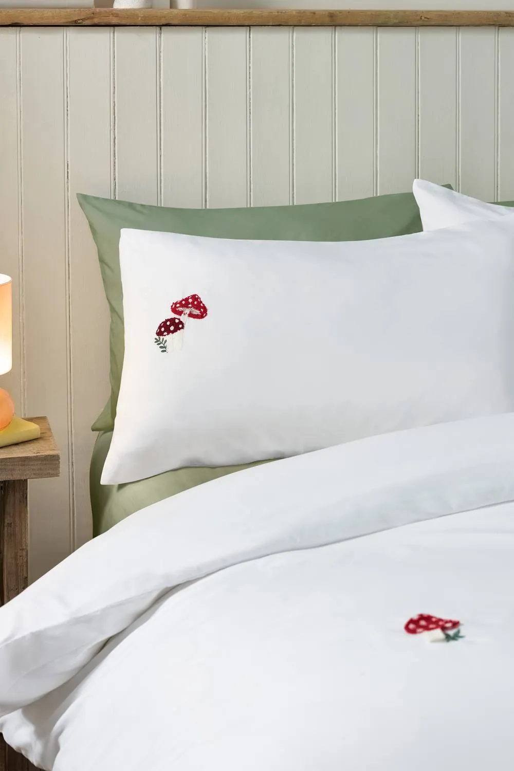 Catherine Lansfield Woodland Crochet Embroidered Duvet Cover Set in White 2