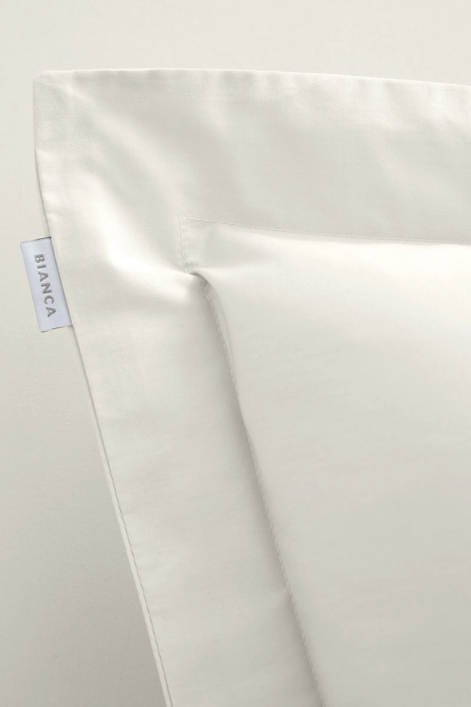 Bianca '200 Thread Count Cotton Percale' Oxford Pillowcases in Cream 3