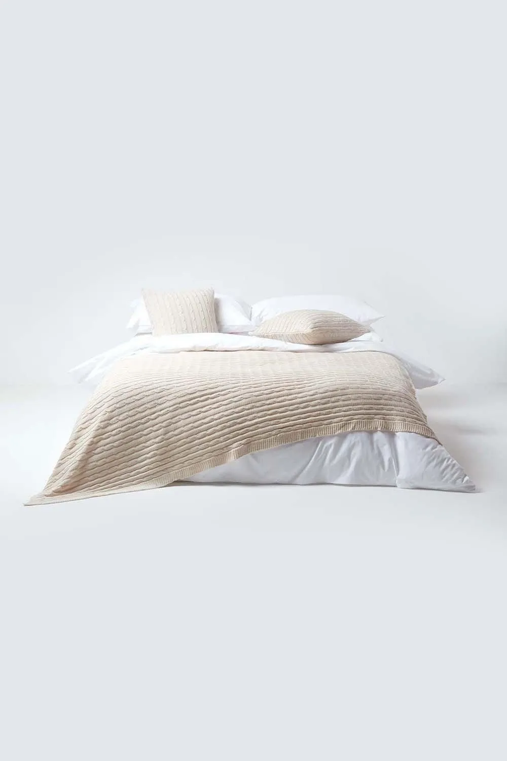 Homescapes Cotton Cable Knit Cushion Cover, 45 x 45 cm in Natural 4