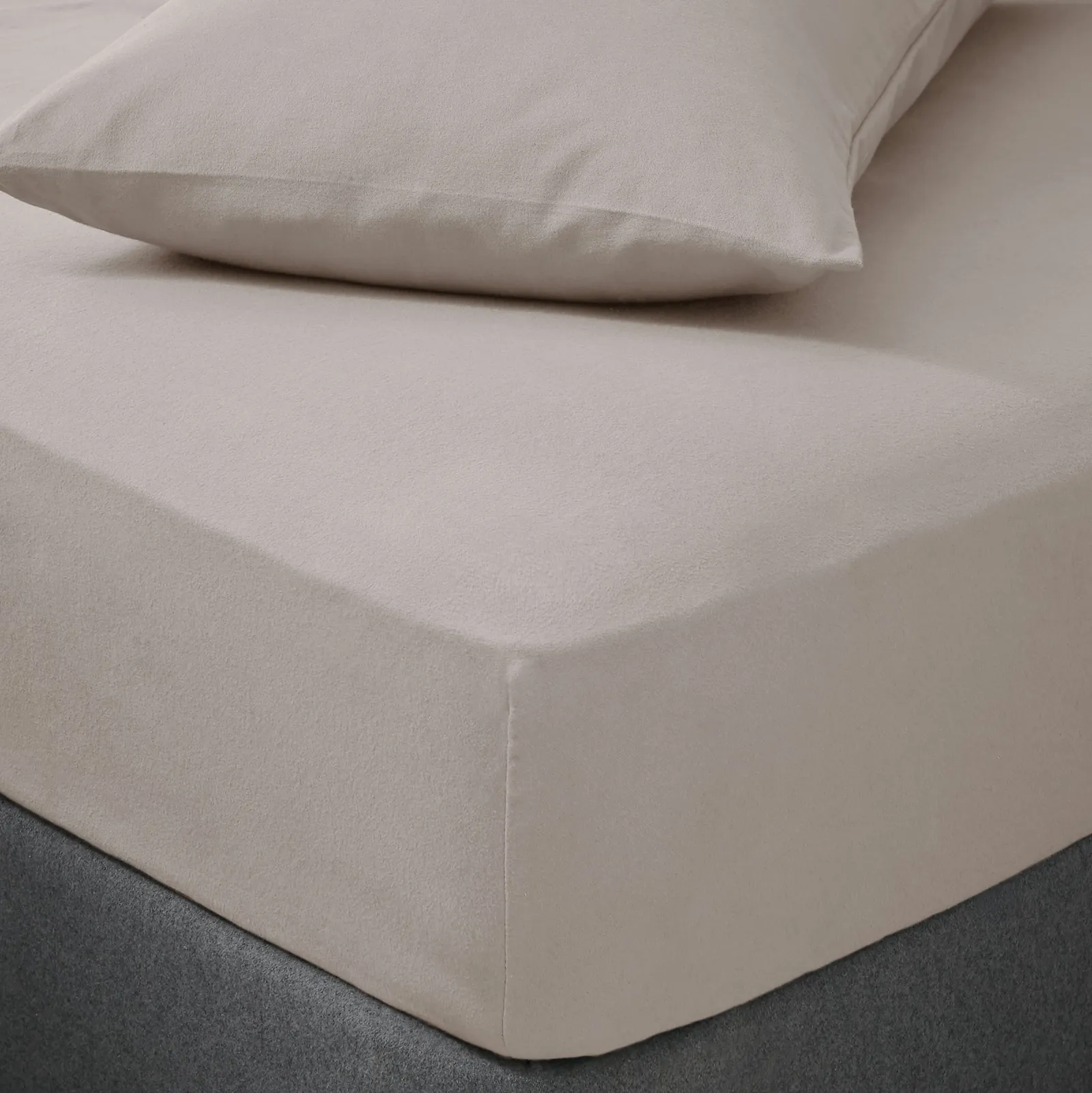 Soft & Cosy Luxury Brushed Cotton Fitted Sheet Brown