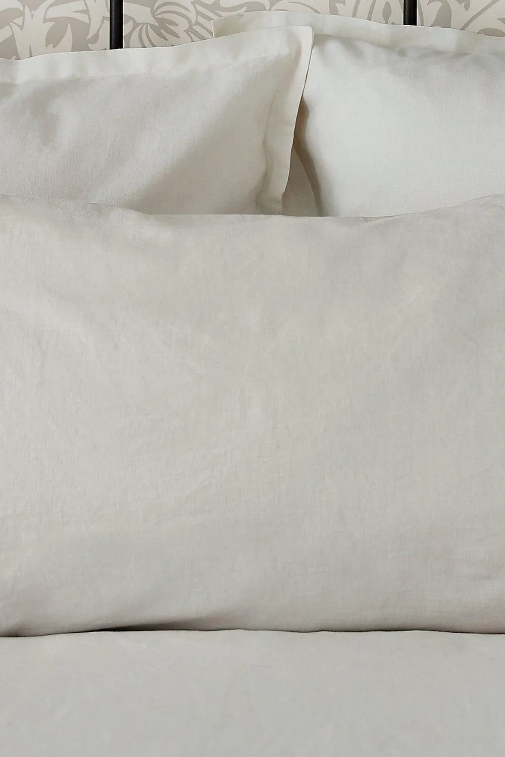 Morris & Co 'Pure Linen Cotton' Standard Pillowcase in Silver 2