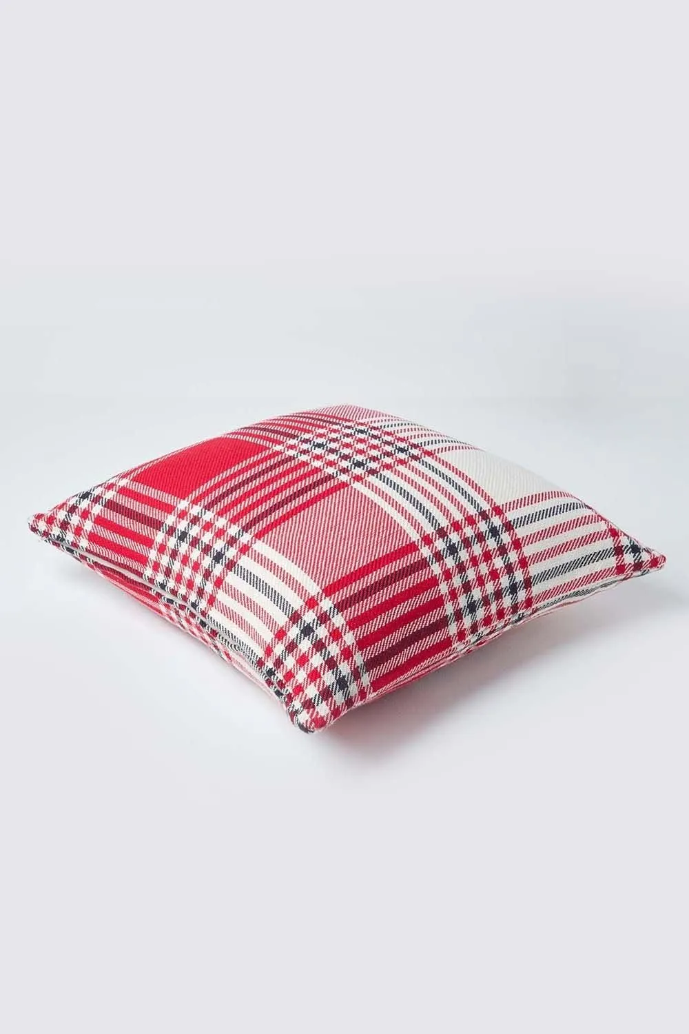 Homescapes Tartan Pattern Cushion Cover in Red 3