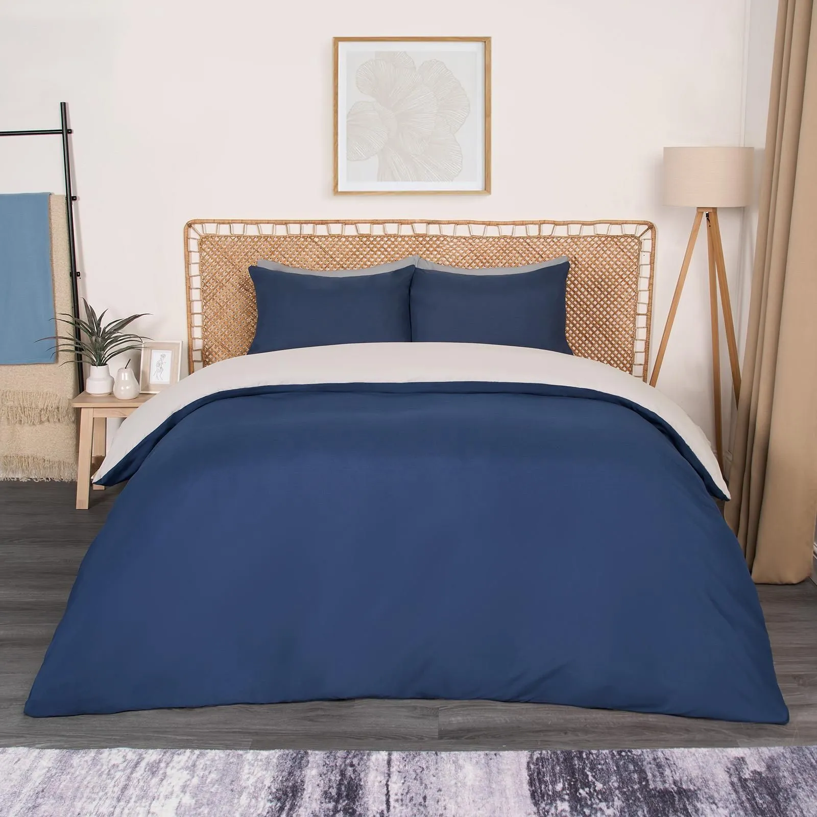 OHS Plain Reversible Duvet Cover With Pillowcase Set in Navy
