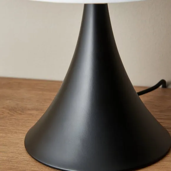 Tromp Modern Table Lamp 4