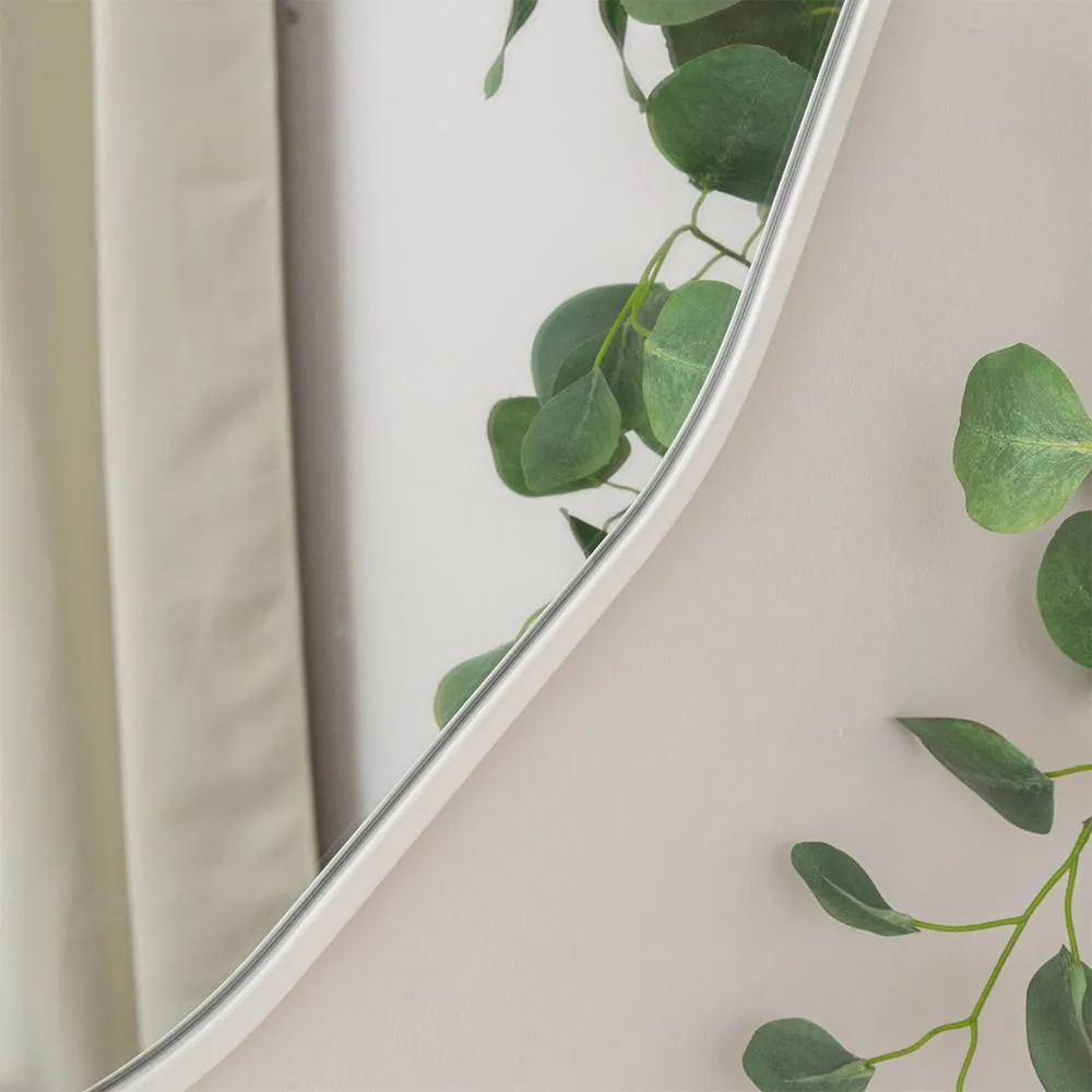 Melody Maison Large Round White Scalloped Wall Mirror - 90cm X 90cm 3
