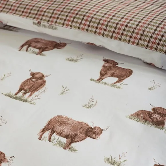Catherine Lansfield Angus Highland Cow Polycotton Duvet Cover & Pillowcase Set 4