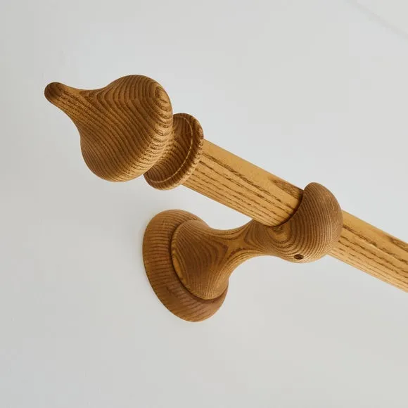 Pendleton Wood Curtain Pole 3