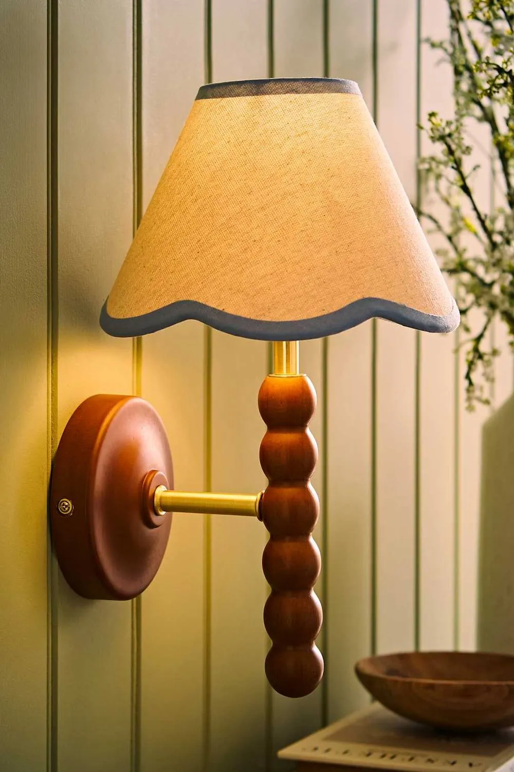 ValueLights Bobbins Walnut Bobble Wall Light & Linen Trim Lamp Shade in Baby Blue