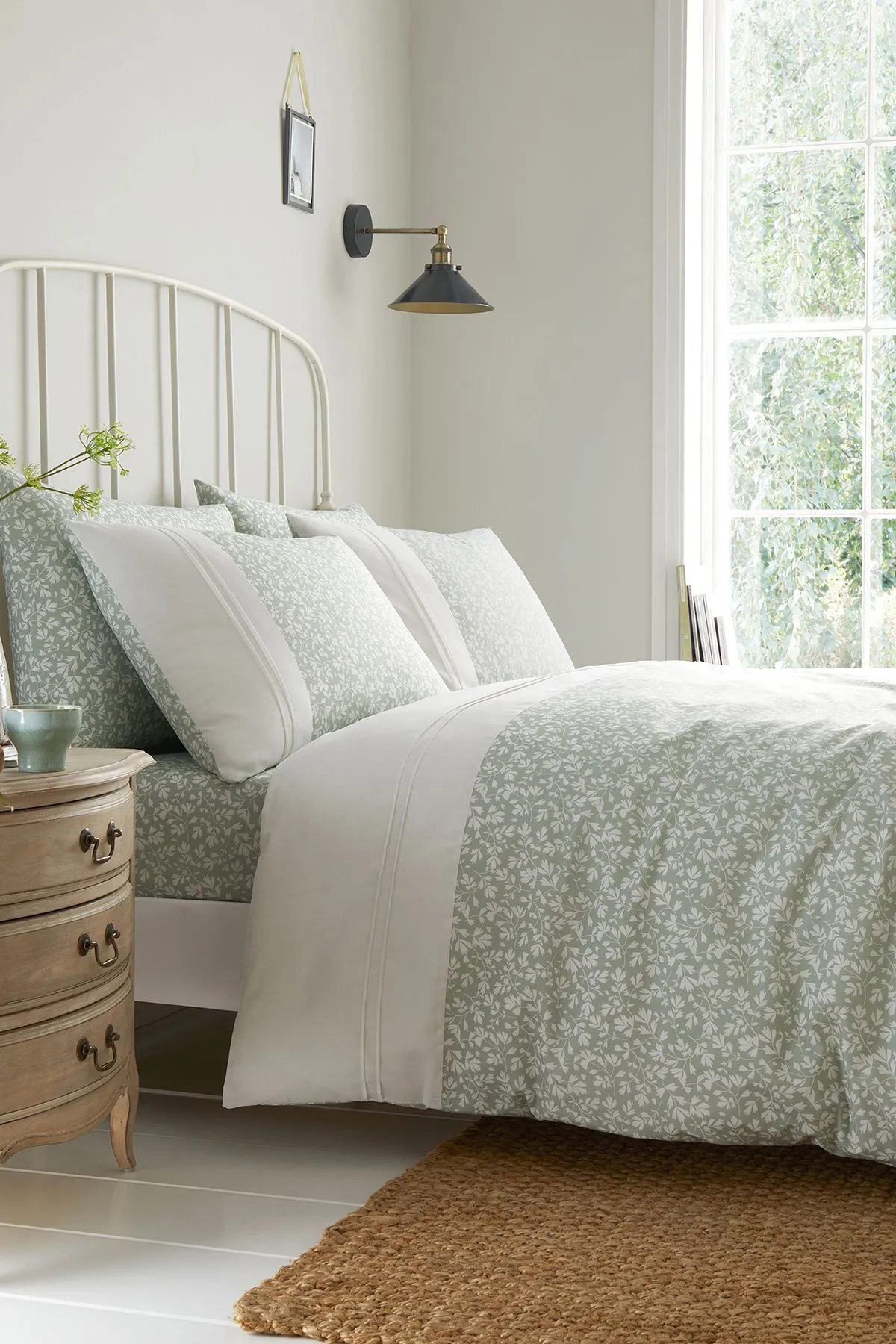 Dreams & Drapes 'Tess' Easy Care Ditsy Floral Leaf Print Fitted Sheet in Green 2