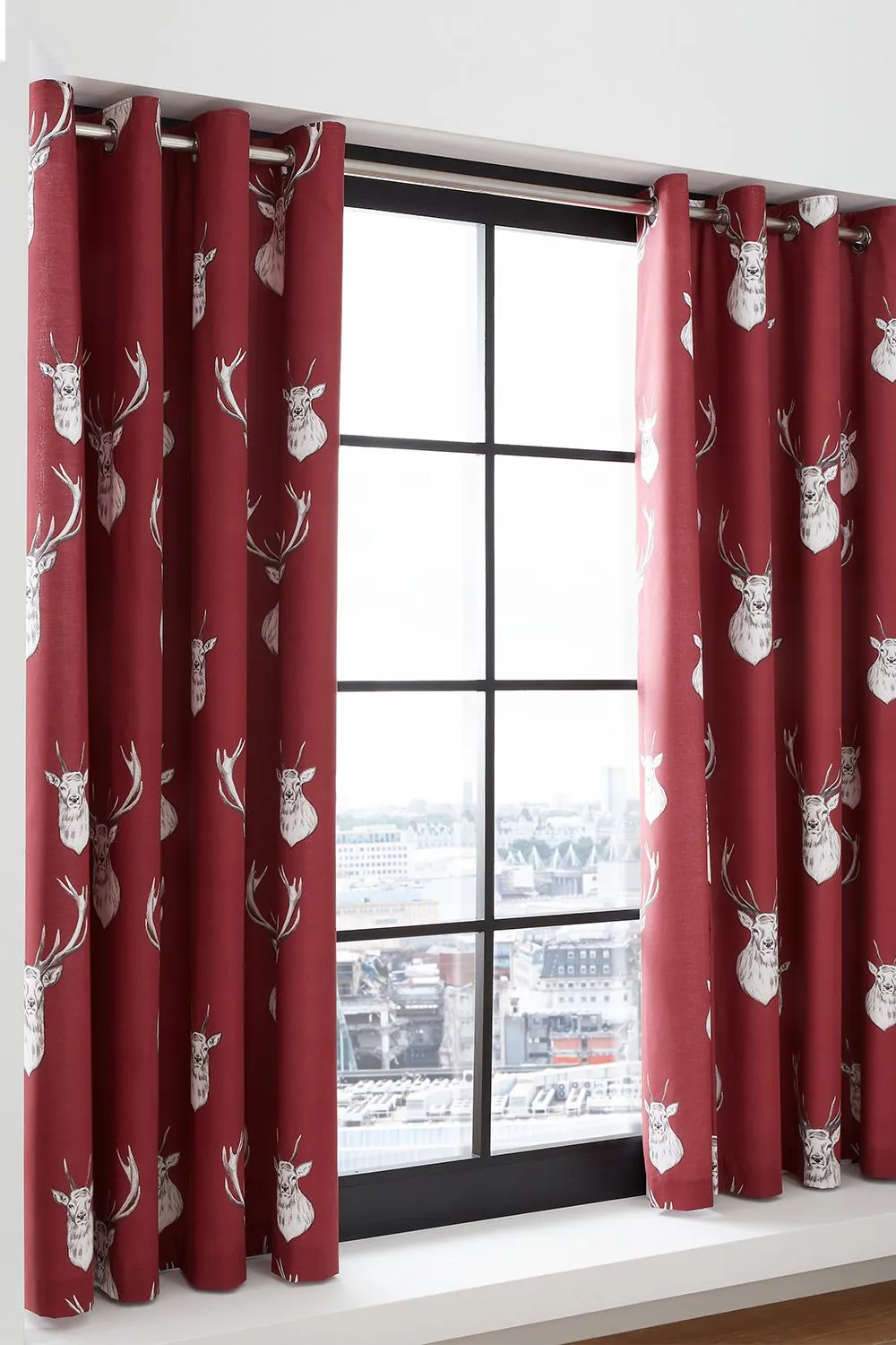 Catherine Lansfield 'Munro Stag Check' Lined Eyelet Curtains in Red