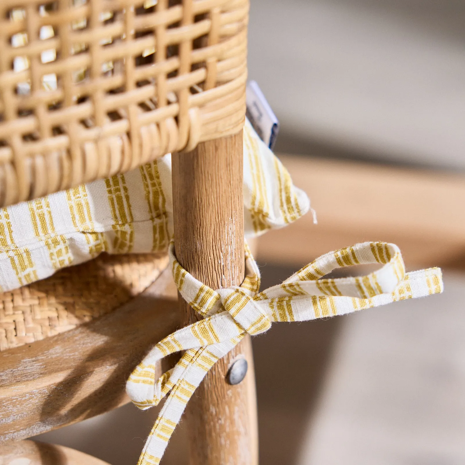 Dibor Vintage Style Yellow Striped Indoor Ourdoor Garden Furniture Dining Chair Seat Pad L40cm x W40cm 5
