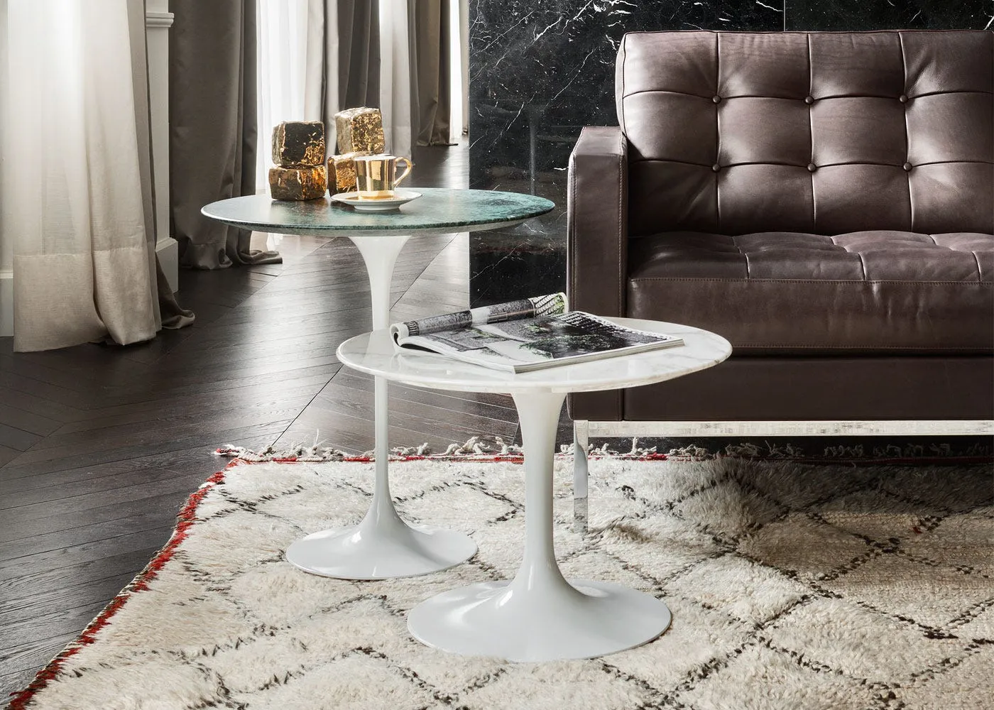 Knoll Saarinen Side Table with White Base in White Laminate 51cm 2