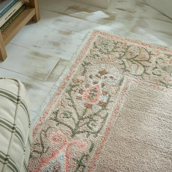 Mimi Traditional Border Rug 6