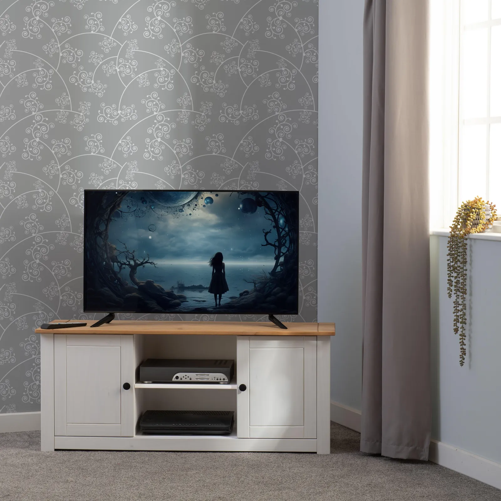 Seconique Panama 2 Door 1 Shelf Flat Screen TV Unit in White