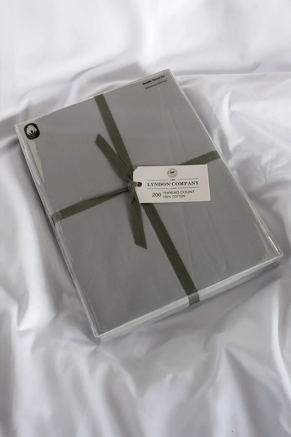 The Lyndon Company Luxury 200 Thread Count 100% Cotton Fitted Sheets in Silver 3