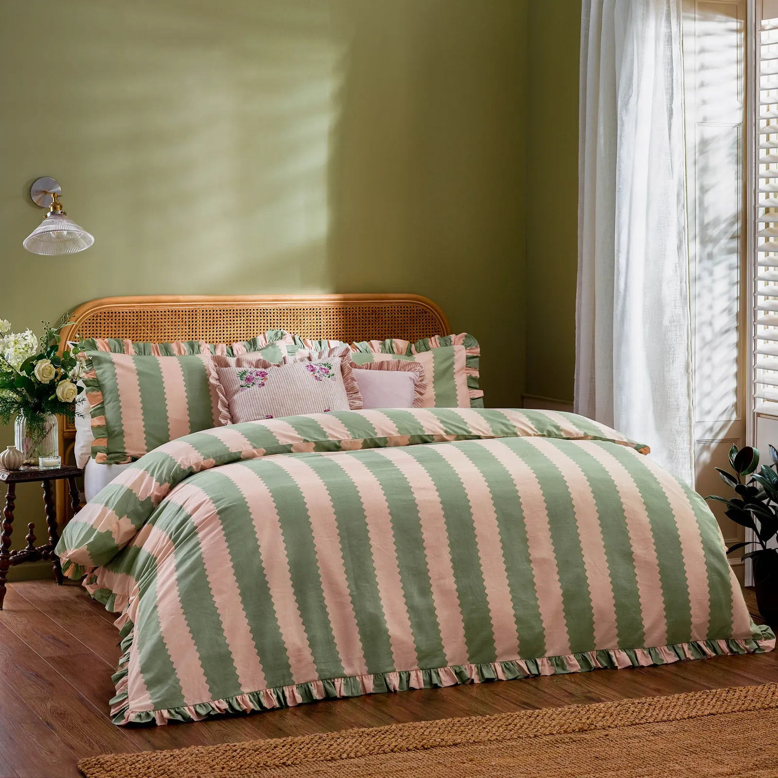 Wylder Birdie Stripe Ruffle Duvet Cover Set 1