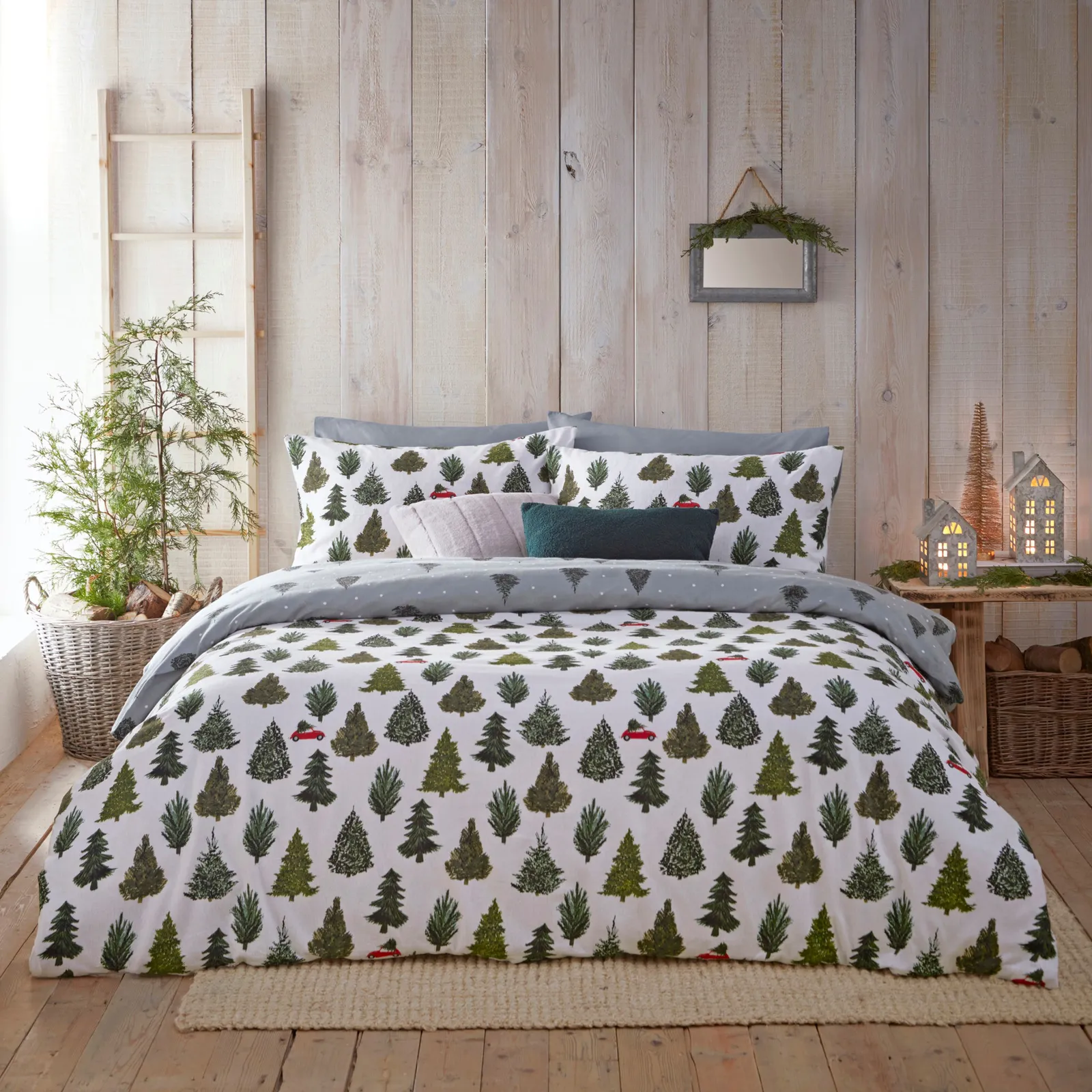 Furn Evergreen 100% Brushed Cotton Duvet Cover Set in Green