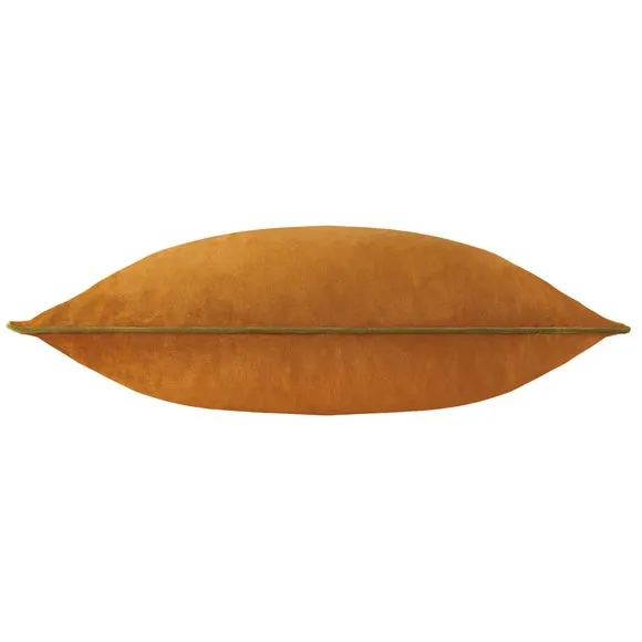 Furn. Square Cushion 3