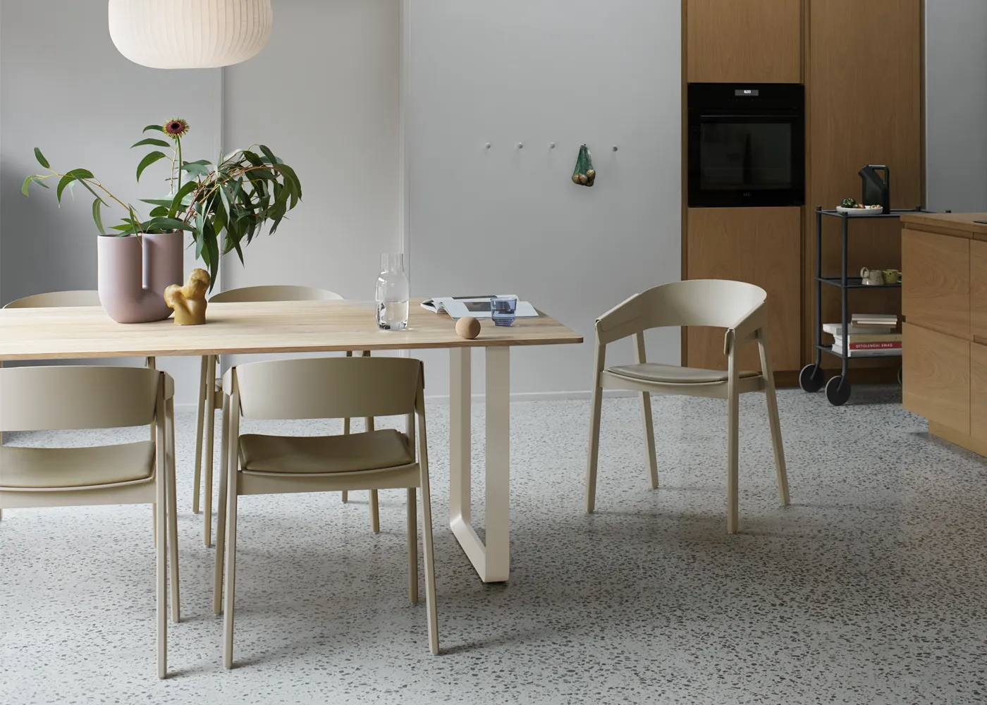 Muuto Cover Armchair Dark Beige 3