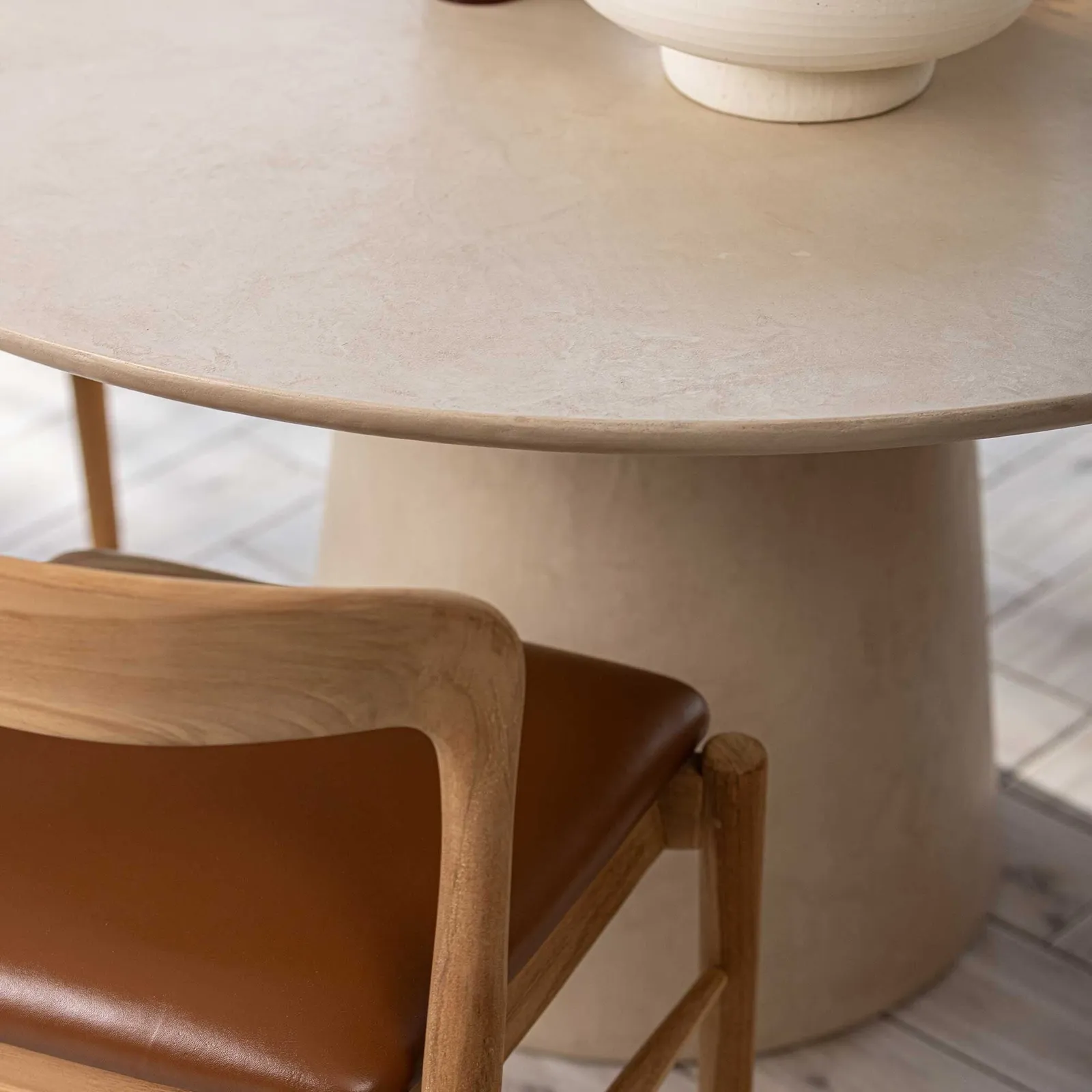 Capella Round Dining Table 140Cm, Round, Neutral Wood | Barker & Stonehouse 4
