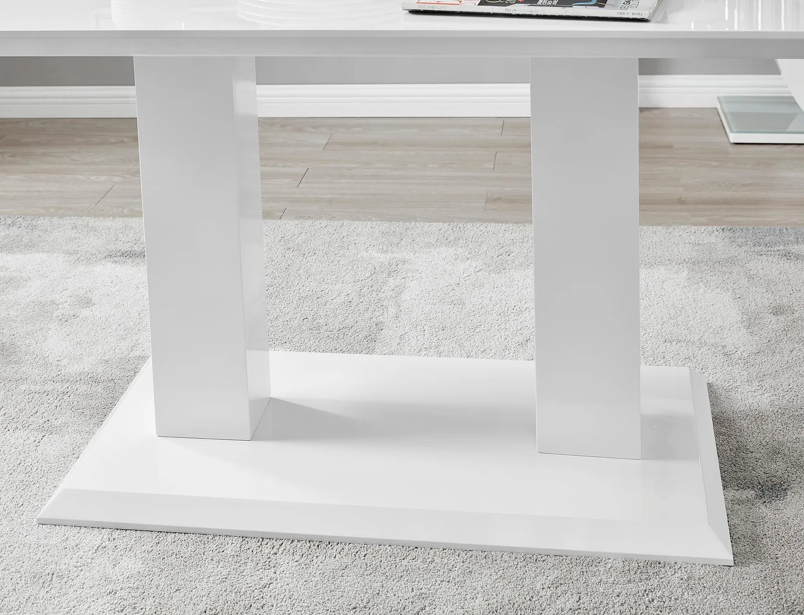 FurnitureboxUK Imperia 150cm 6-Seater Modern High Gloss Pillared Dining Table in White 5