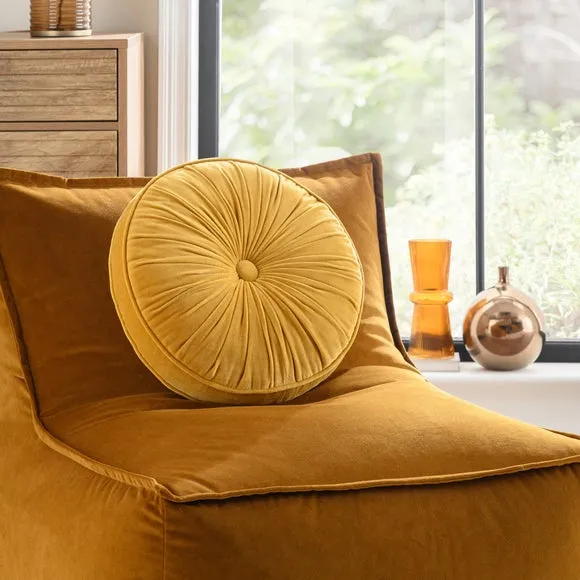 Clara Round Cushion