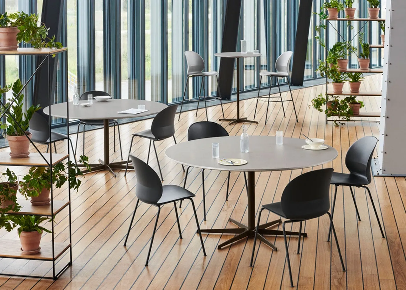 Fritz Hansen NO2 Recycle Chair Black 4