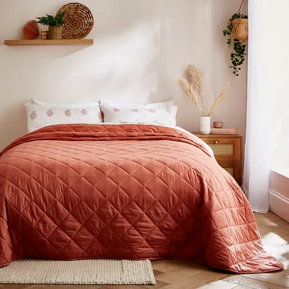 Helston Quilted Bedspread 1